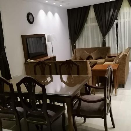 Durrah Beach Apartment 杜拉特阿拉尔 外观 照片