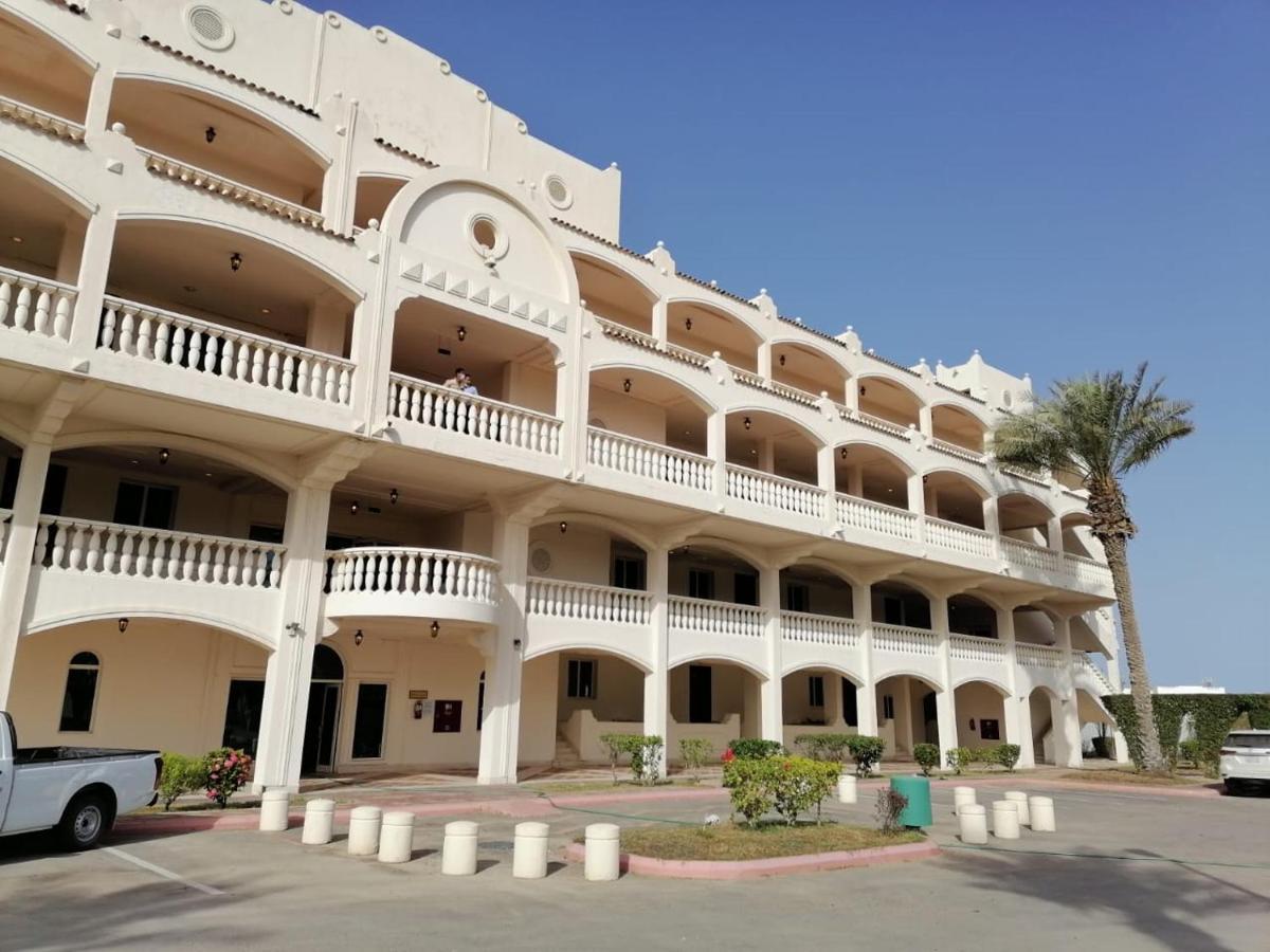 Durrah Beach Apartment 杜拉特阿拉尔 外观 照片
